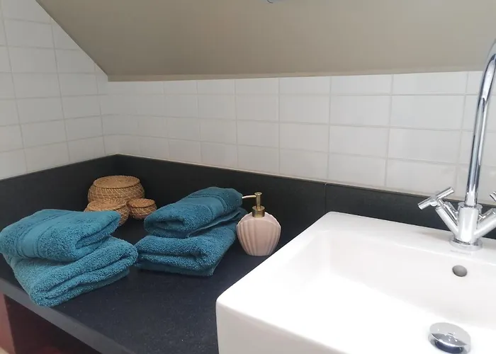 Sea-me Oda ve Kahvaltı 4*